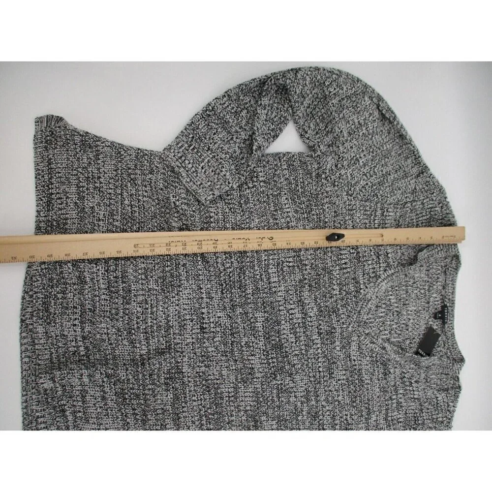 Torrid Womens Sweater 4X Grey Cold Shoulder Long Sleeves Casual Knit Preppy New